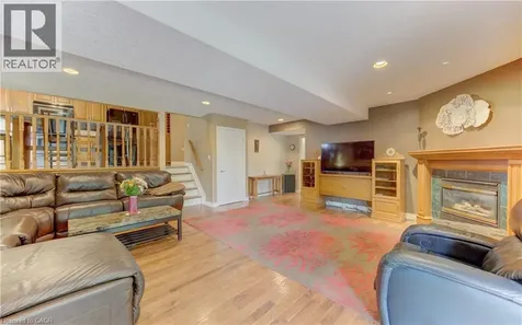 599 Coldstream Drive Waterloo ON N2V 2H3
