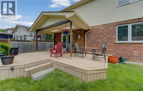 599 Coldstream Drive Waterloo ON N2V 2H3