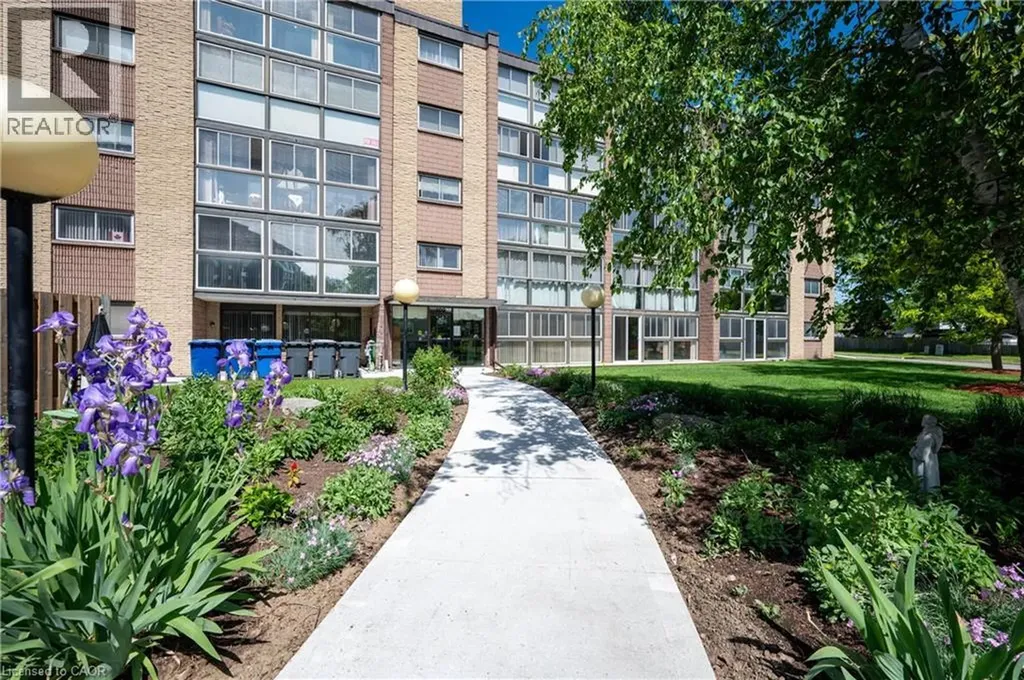 400 Champlain Boulevard Cambridge ON N1R 7J6