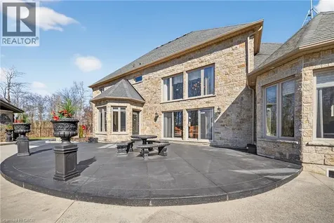 2600 Maple Street Pelham ON L0S 1C0
