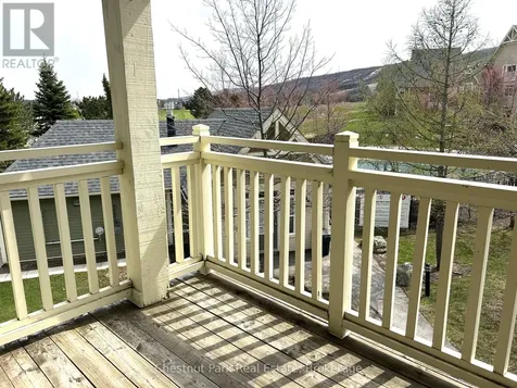 125 Fairway Court Blue Mountains ON L9Y 0P8