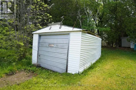 12 Isabella Street South Bruce Peninsula ON N0H 2T0