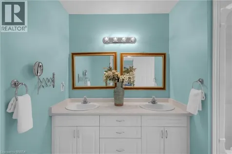34 Maich Crescent Brantford ON N3T 6P1