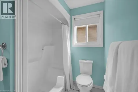 34 Maich Crescent Brantford ON N3T 6P1