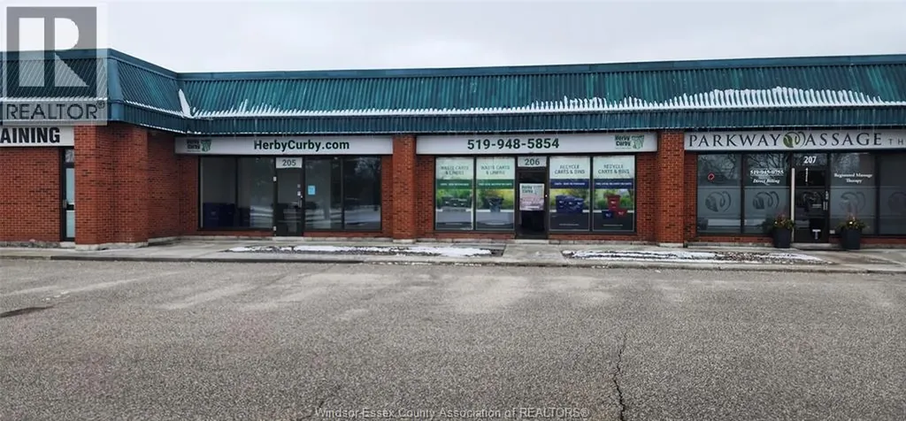2825-2885 Lauzon Parkway Windsor ON N8T 3H5