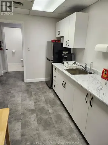 2825-2885 Lauzon Parkway Windsor ON N8T 3H5
