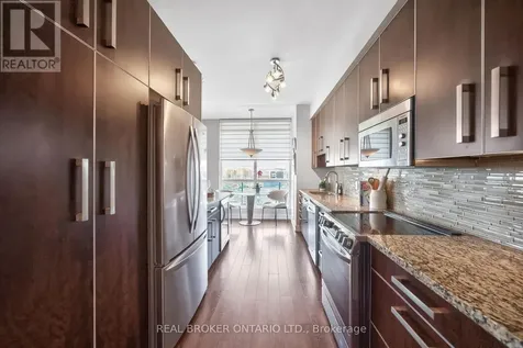 1048 Broadview Avenue Toronto (broadview North) ON M4K 2S2