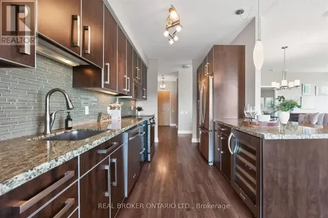 1048 Broadview Avenue Toronto (broadview North) ON M4K 2S2