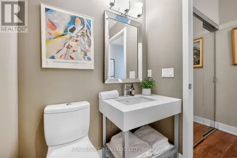 1048 Broadview Avenue Toronto (broadview North) ON M4K 2S2