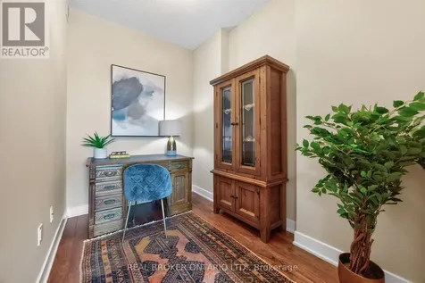 1048 Broadview Avenue Toronto (broadview North) ON M4K 2S2