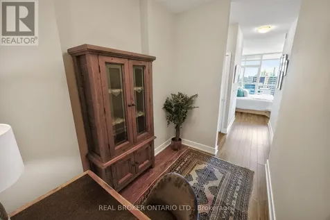 1048 Broadview Avenue Toronto (broadview North) ON M4K 2S2