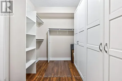 1048 Broadview Avenue Toronto (broadview North) ON M4K 2S2