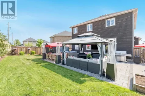 37 Lockerbie Crescent Collingwood ON L9Y 0Y9