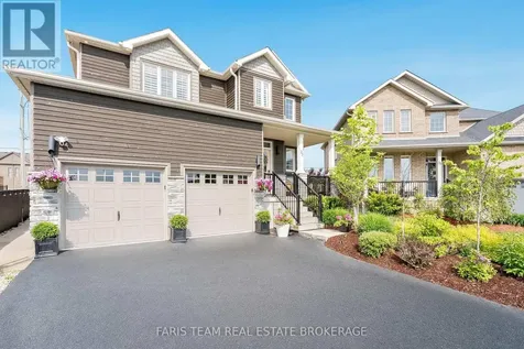 37 Lockerbie Crescent Collingwood ON L9Y 0Y9