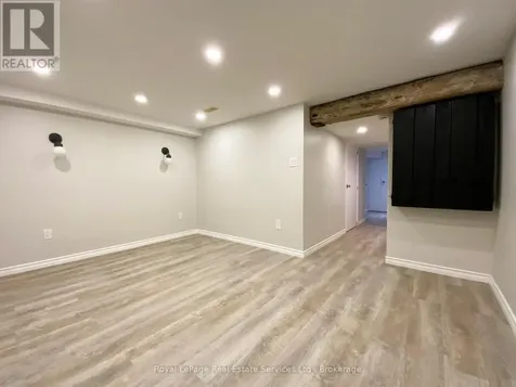 2028 Marine Drive Oakville (br Bronte) ON L6L 1B4