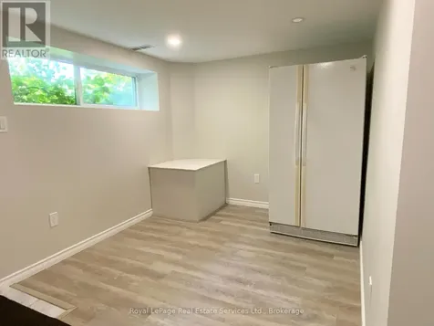 2028 Marine Drive Oakville (br Bronte) ON L6L 1B4