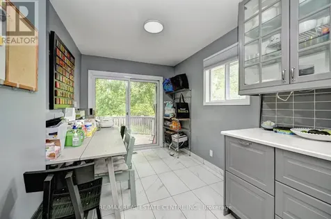 525 Fallingbrook Drive Waterloo ON N2L 4N2