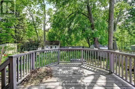 525 Fallingbrook Drive Waterloo ON N2L 4N2
