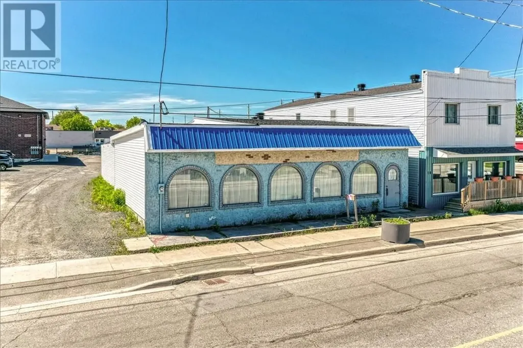 12 Main Street E Chelmsford ON P0M 1L0