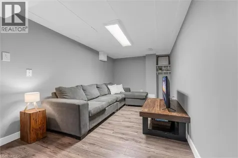 1500 Riley Avenue Burlington ON L7M 3C1