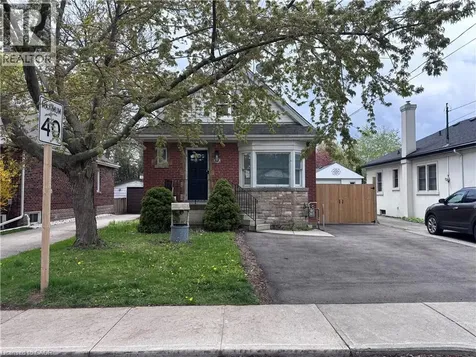122 Queensdale Avenue East Hamilton ON L9A 1K3