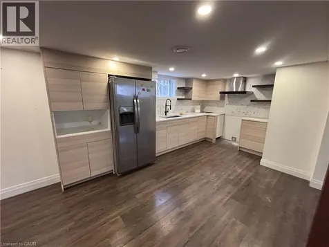 122 Queensdale Avenue East Hamilton ON L9A 1K3