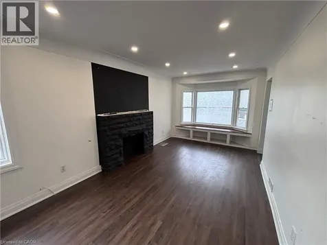 122 Queensdale Avenue East Hamilton ON L9A 1K3