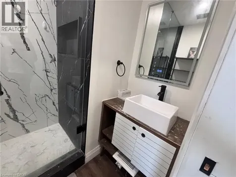 122 Queensdale Avenue East Hamilton ON L9A 1K3