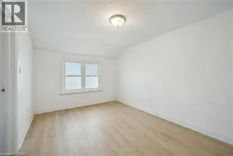 68 Highland Road Kitchener ON N2M 3B5