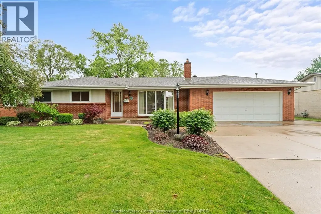 771 Bedford Street Windsor ON N9G 1H3