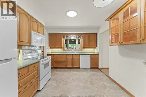771 Bedford Street Windsor ON N9G 1H3