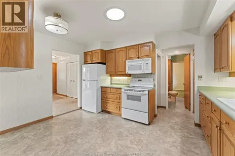 771 Bedford Street Windsor ON N9G 1H3