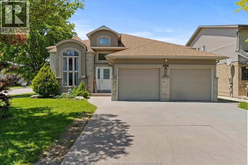 4697 Helsinki Crescent Windsor ON N9G 3G2