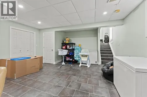 4697 Helsinki Crescent Windsor ON N9G 3G2
