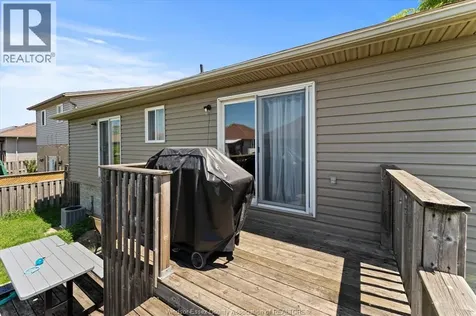 4697 Helsinki Crescent Windsor ON N9G 3G2