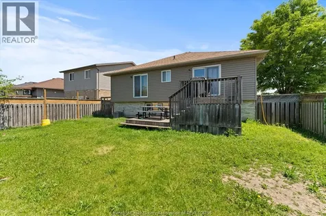 4697 Helsinki Crescent Windsor ON N9G 3G2