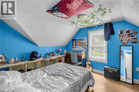 35 James Avenue Brantford ON N3S 6Y2