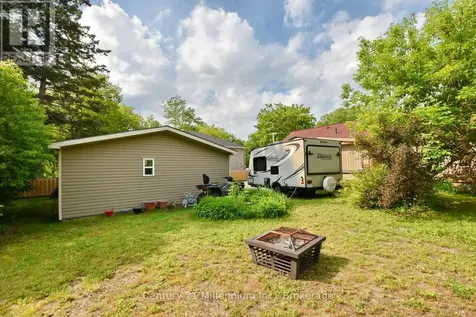 25 Berkely Street Wasaga Beach ON L9Z 2N6