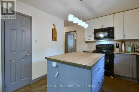 25 Berkely Street Wasaga Beach ON L9Z 2N6