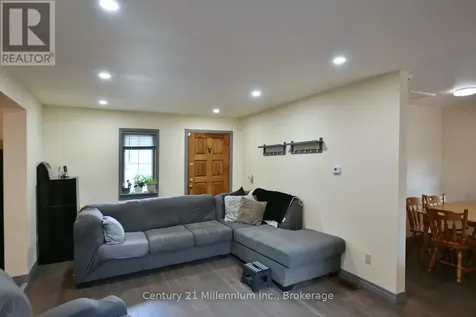 25 Berkely Street Wasaga Beach ON L9Z 2N6