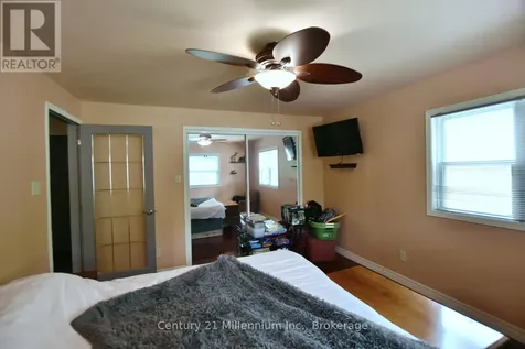 25 Berkely Street Wasaga Beach ON L9Z 2N6