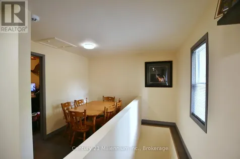 25 Berkely Street Wasaga Beach ON L9Z 2N6