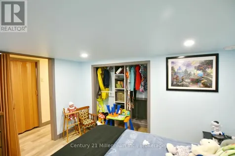 25 Berkely Street Wasaga Beach ON L9Z 2N6