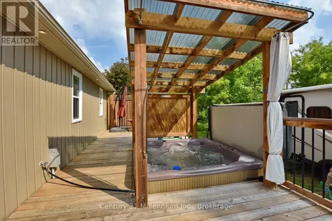 25 Berkely Street Wasaga Beach ON L9Z 2N6