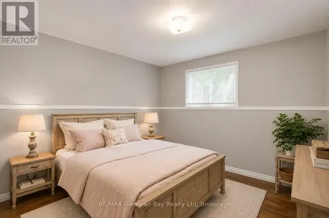 15 Mcguire Road Penetanguishene ON L9M 1C9