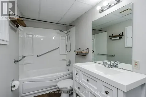 15 Mcguire Road Penetanguishene ON L9M 1C9
