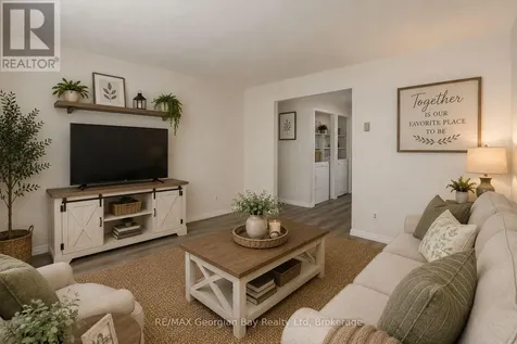 15 Mcguire Road Penetanguishene ON L9M 1C9