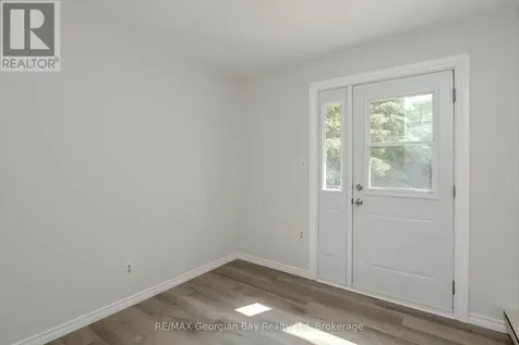 15 Mcguire Road Penetanguishene ON L9M 1C9