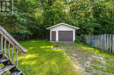 15 Mcguire Road Penetanguishene ON L9M 1C9