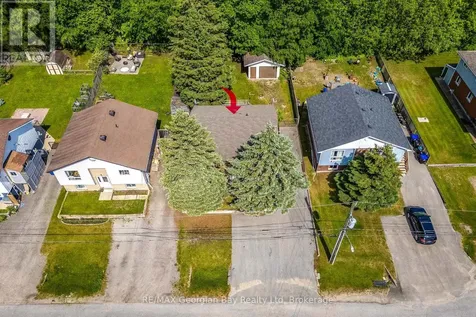 15 Mcguire Road Penetanguishene ON L9M 1C9